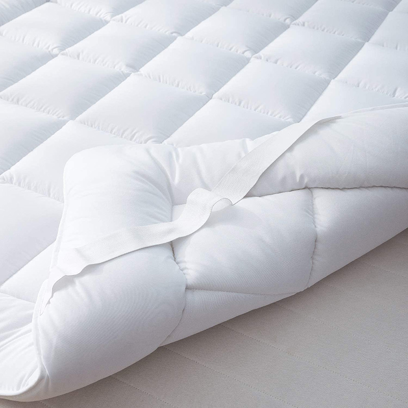 Microfiber Quilted Luxury Mattress Pad Anchor Band (1)